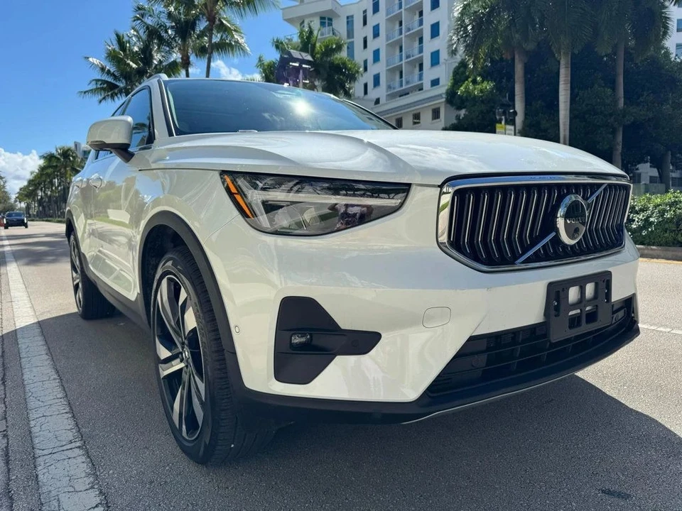 2024 Volvo XC40 - Image 9 of 12
