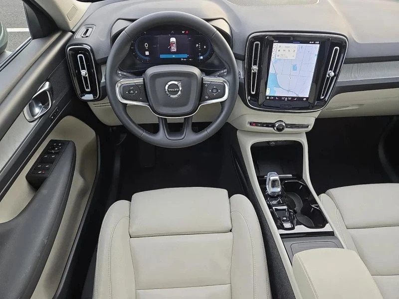 2024 Volvo XC40 - Image 11 of 12