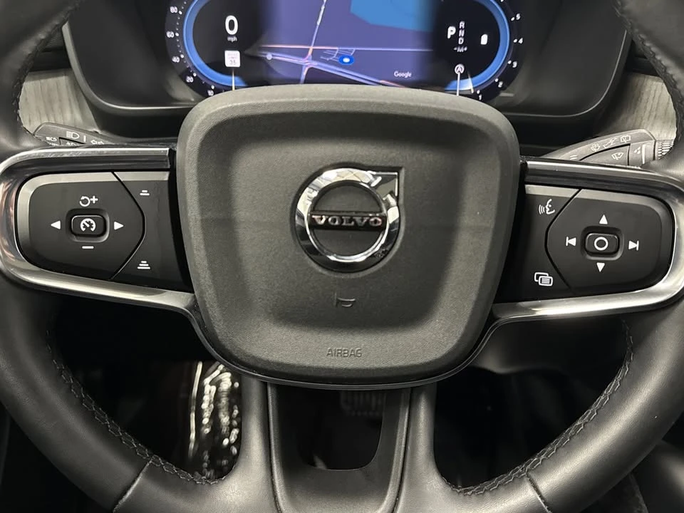 2024 Volvo XC40 - Image 17 of 20