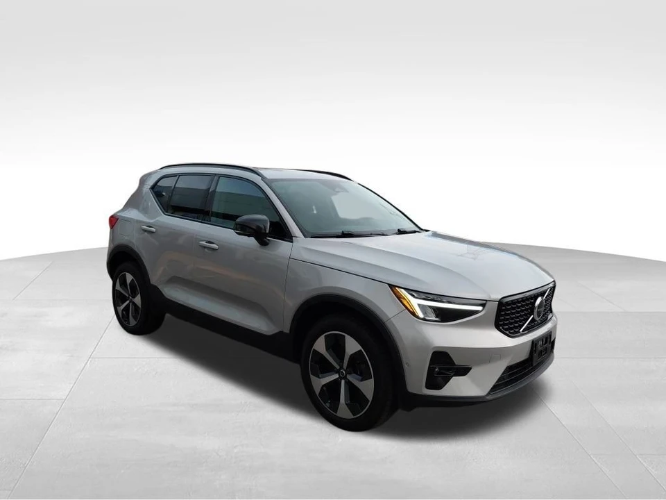 2024 Volvo XC40 - Image 5 of 12