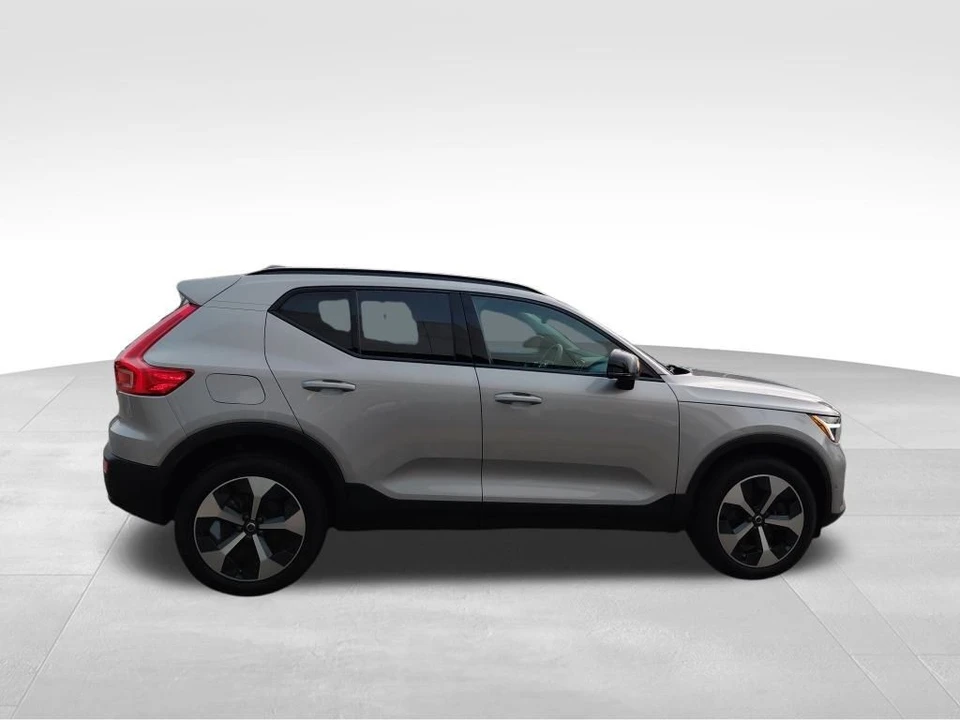 2024 Volvo XC40 - Image 7 of 12