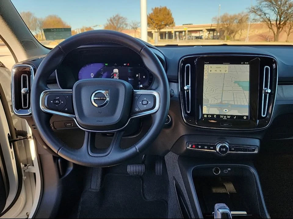 2024 Volvo XC40 - Image 6 of 11