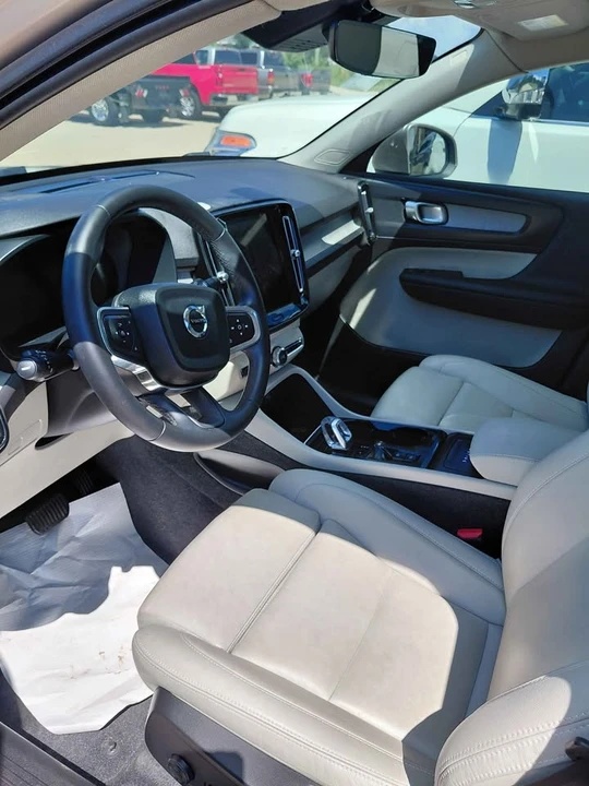 2024 Volvo XC40 - Image 5 of 9