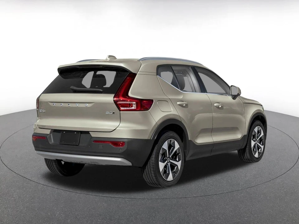 2024 Volvo XC40 - Image 2 of 14
