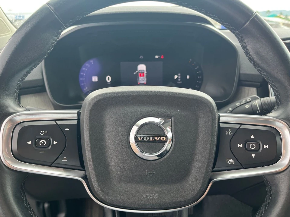 2024 Volvo XC40 - Image 31 of 31