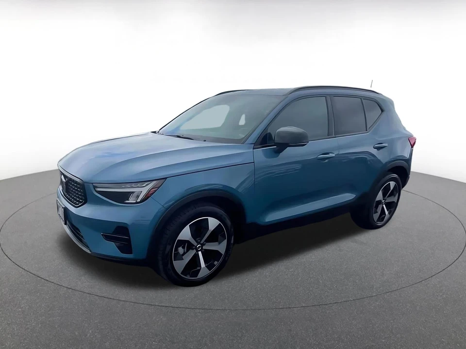 2024 Volvo XC40 - Image 7 of 31