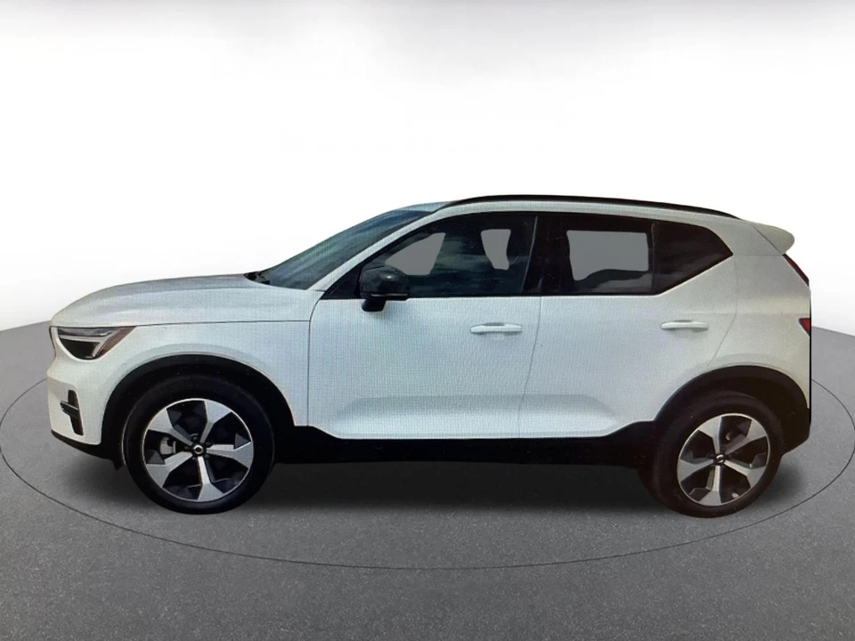 2024 Volvo XC40 - Image 12 of 18