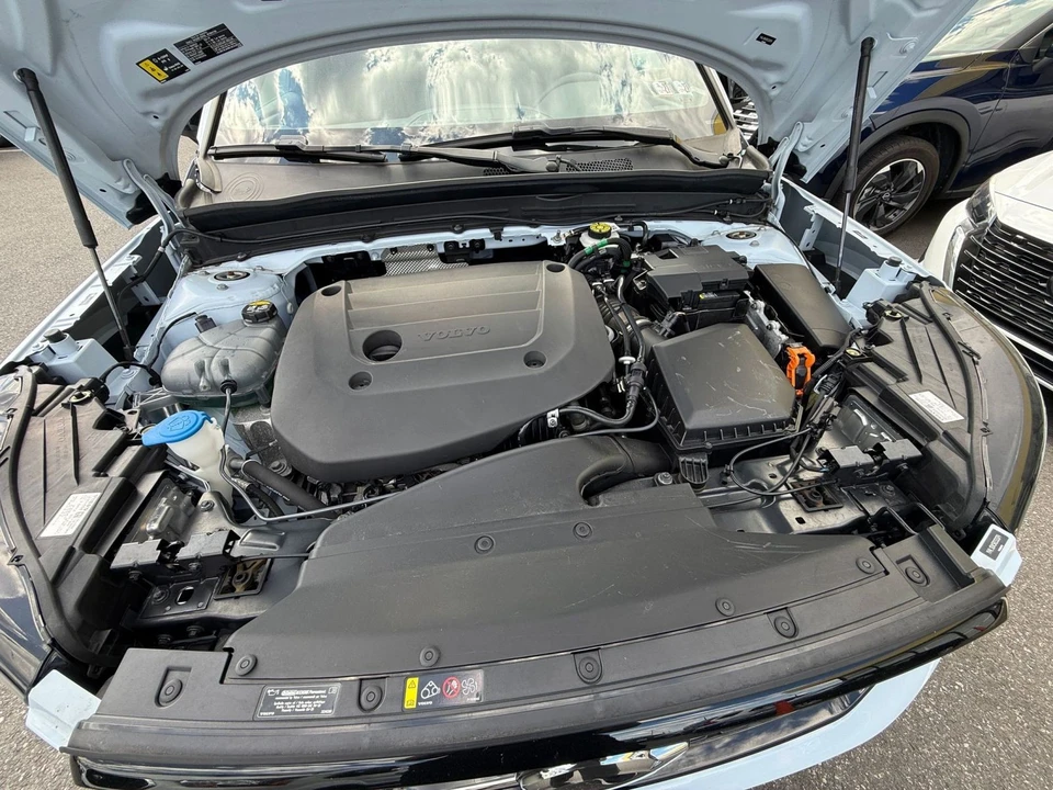 2024 Volvo XC40 - Image 31 of 31
