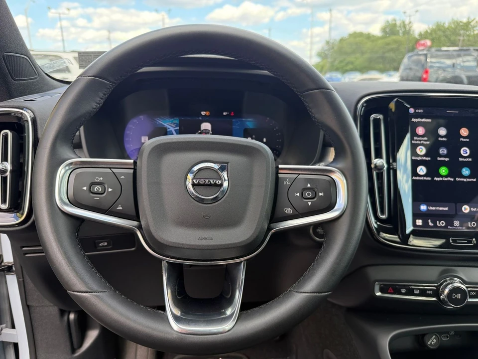 2024 Volvo XC40 - Image 26 of 31
