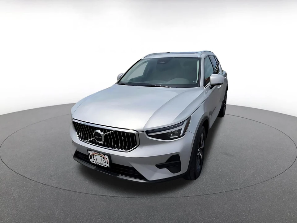 2024 Volvo XC40 - Image 8 of 31