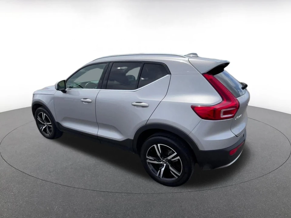 2024 Volvo XC40 - Image 12 of 31