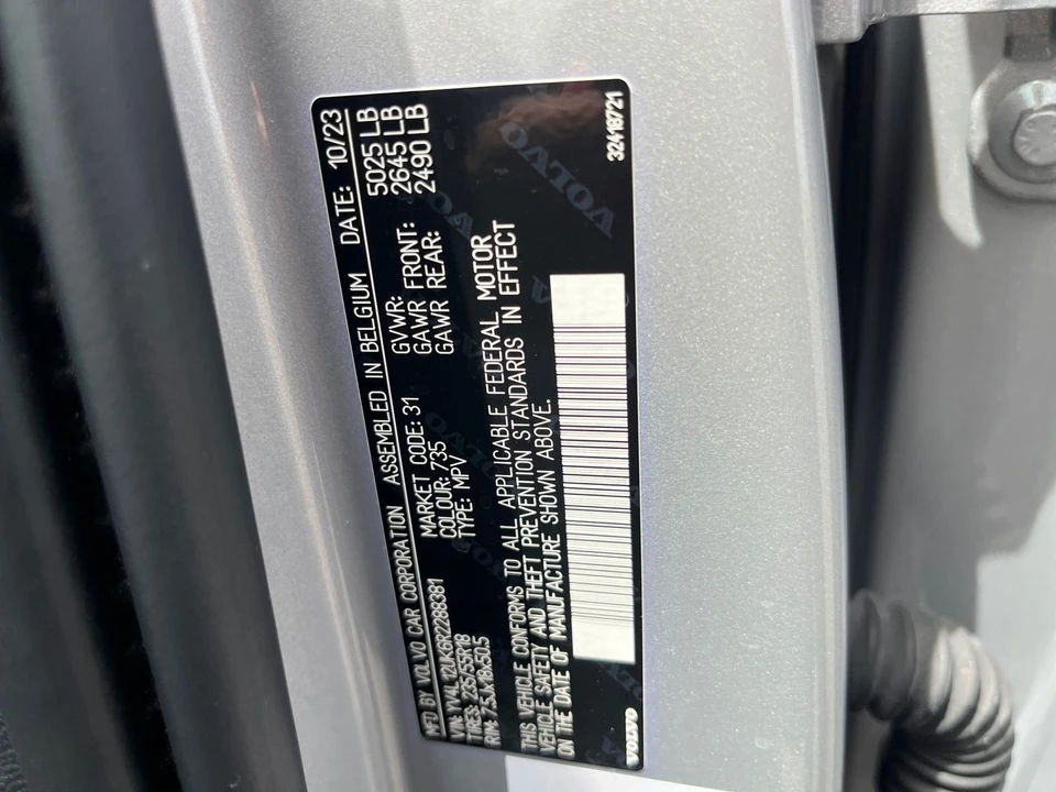 2024 Volvo XC40 - Image 25 of 31
