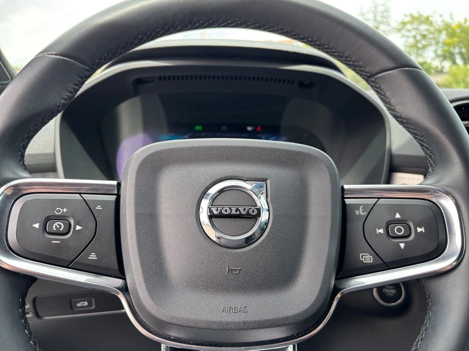 2024 Volvo XC40 - Image 31 of 31
