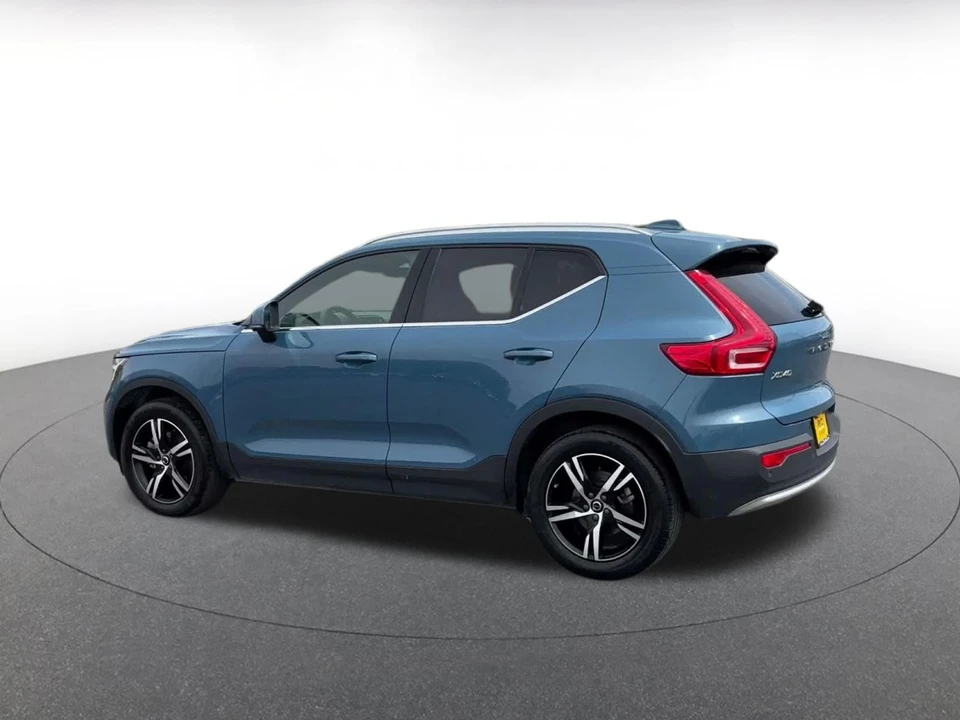2024 Volvo XC40 - Image 11 of 31