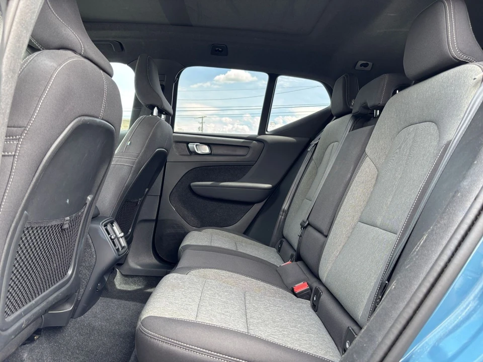 2024 Volvo XC40 - Image 29 of 31