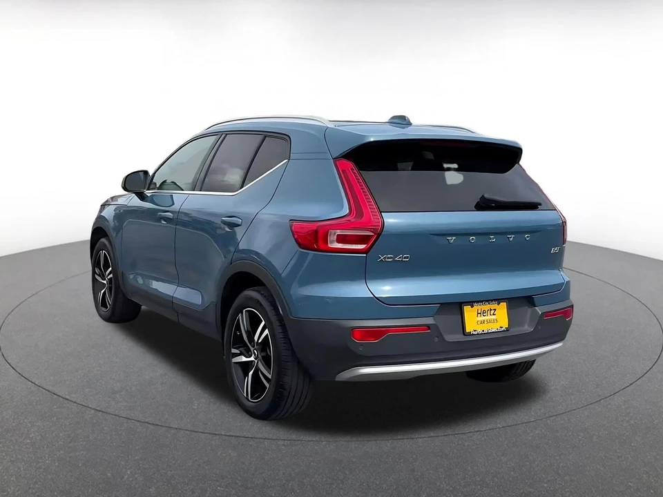 2024 Volvo XC40 - Image 12 of 31