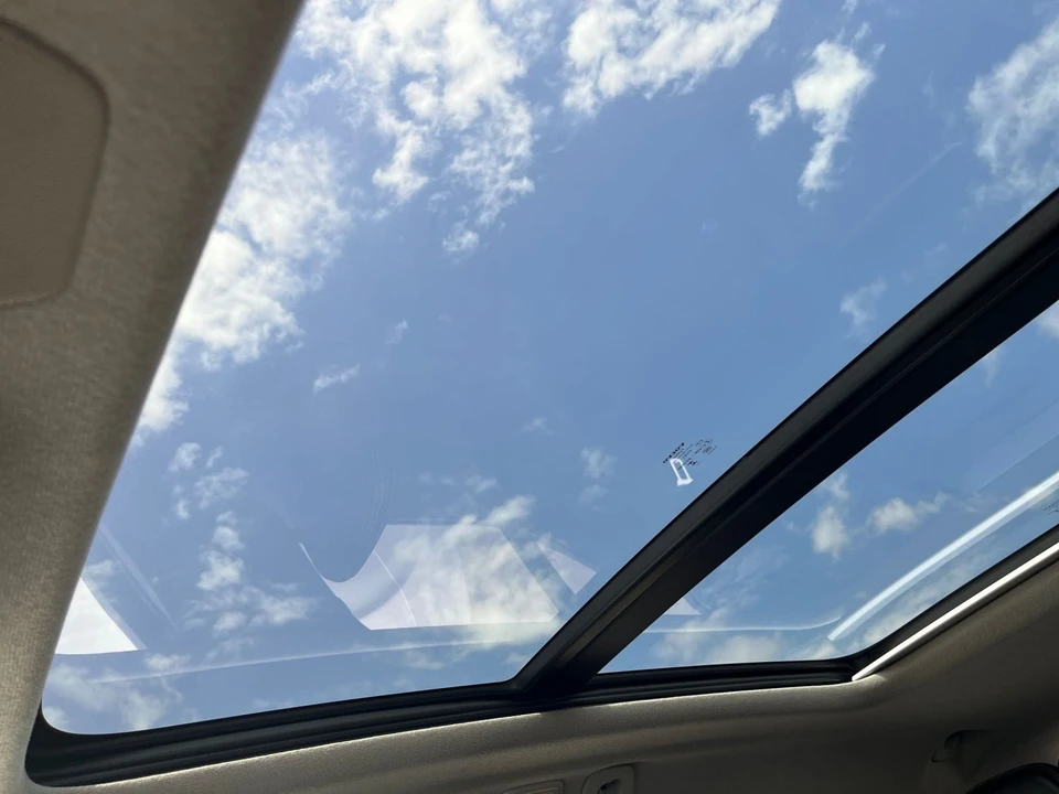 2024 Volvo XC40 - Image 26 of 31