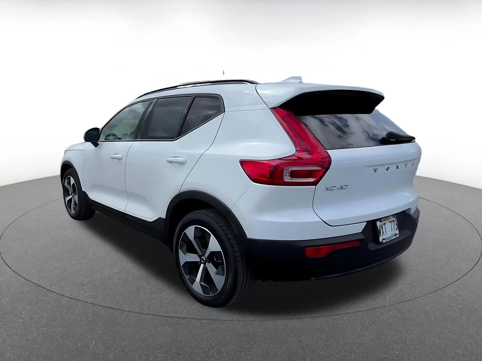 2024 Volvo XC40 - Image 13 of 31
