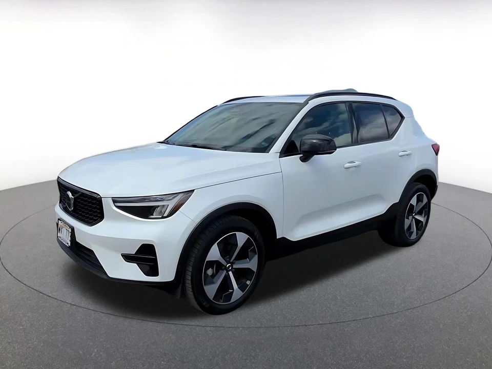 2024 Volvo XC40 - Image 9 of 31