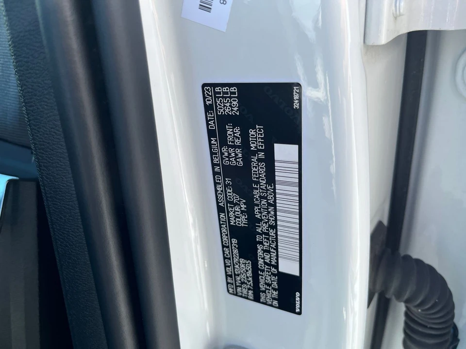 2024 Volvo XC40 - Image 29 of 31