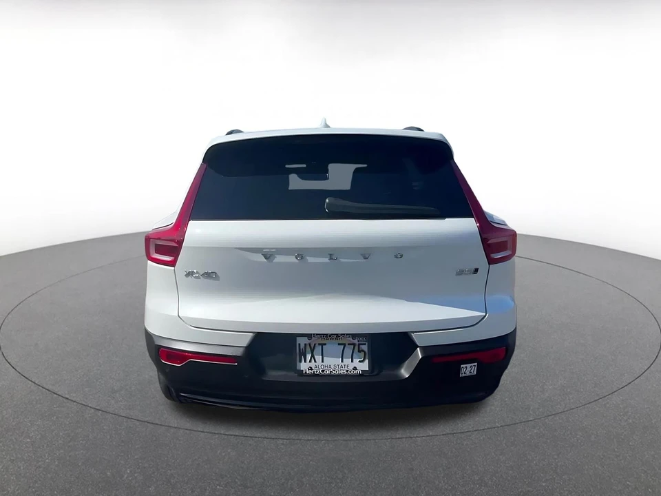 2024 Volvo XC40 - Image 12 of 31