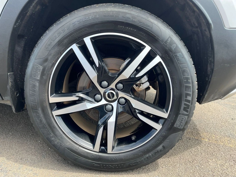 2024 Volvo XC40 - Image 30 of 31