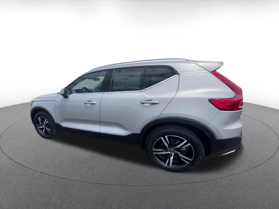 2024 Volvo XC40 - Image 11 of 31