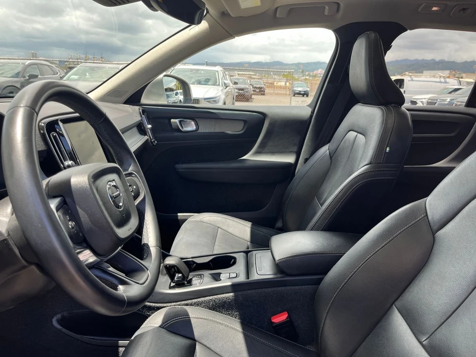 2024 Volvo XC40 - Image 31 of 31