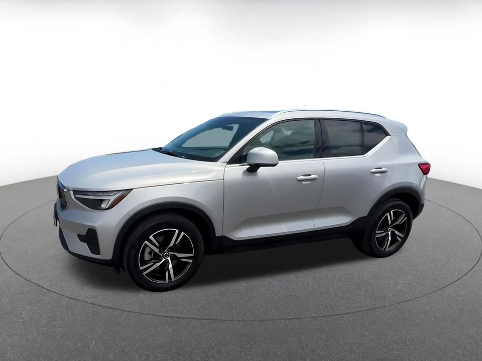 2024 Volvo XC40 - Image 7 of 31