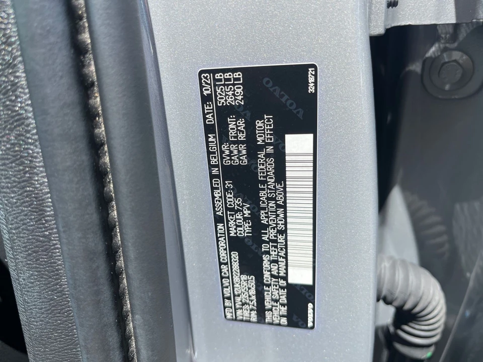 2024 Volvo XC40 - Image 28 of 31