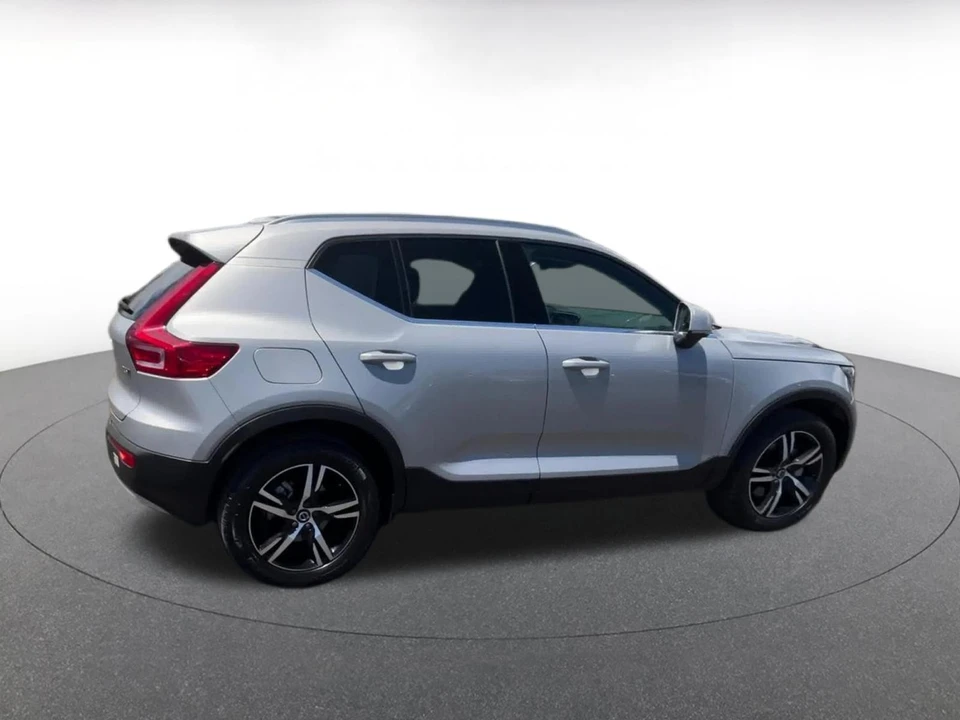 2024 Volvo XC40 - Image 13 of 31