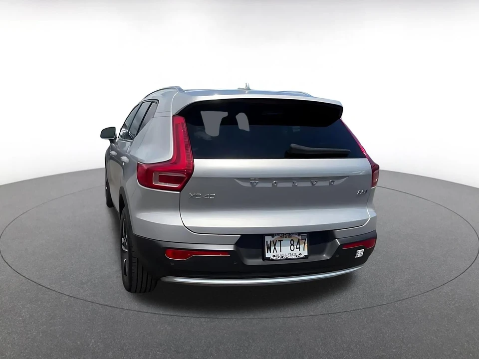 2024 Volvo XC40 - Image 13 of 31
