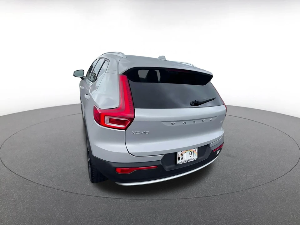 2024 Volvo XC40 - Image 13 of 31