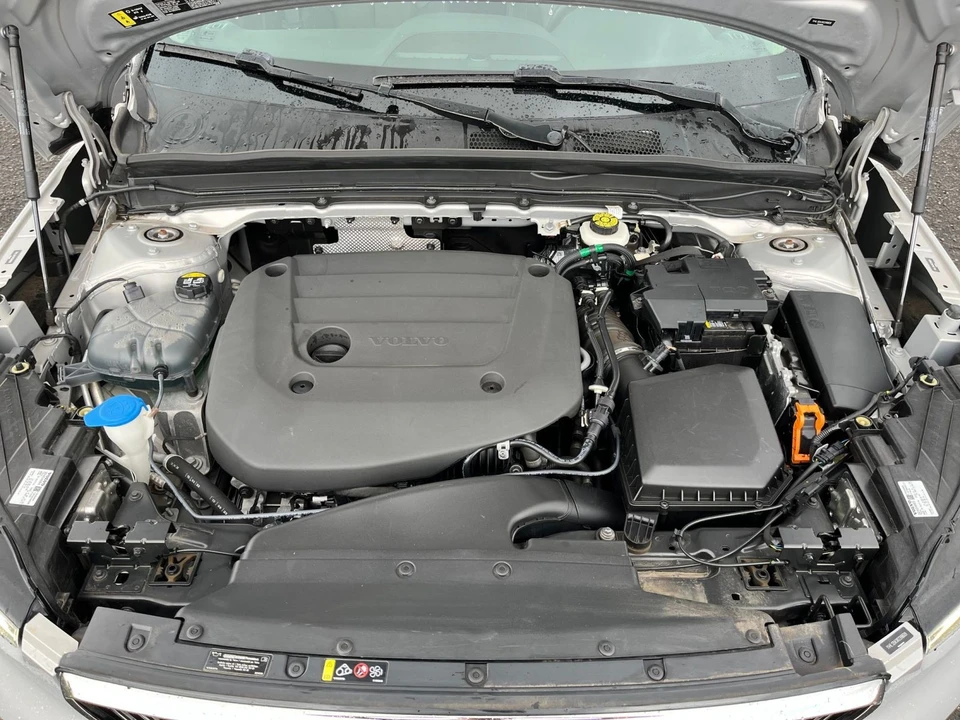 2024 Volvo XC40 - Image 29 of 31