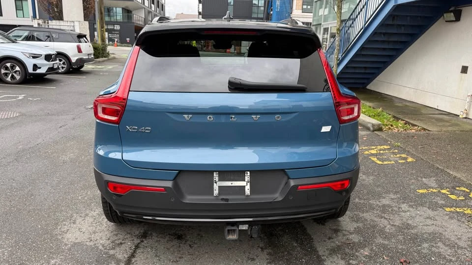 2024 Volvo XC40 - Image 6 of 17