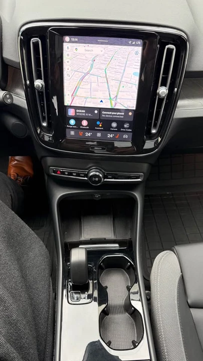 2024 Volvo XC40 - Image 14 of 17