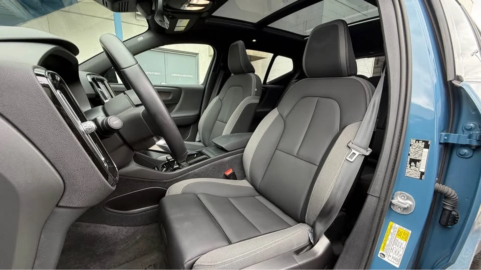 2024 Volvo XC40 - Image 11 of 17