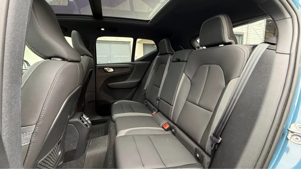 2024 Volvo XC40 - Image 12 of 17