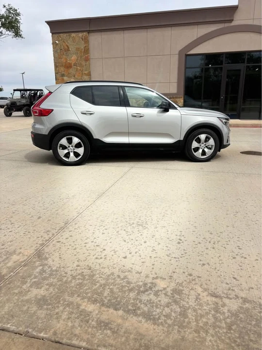 2024 Volvo XC40 - Image 4 of 12