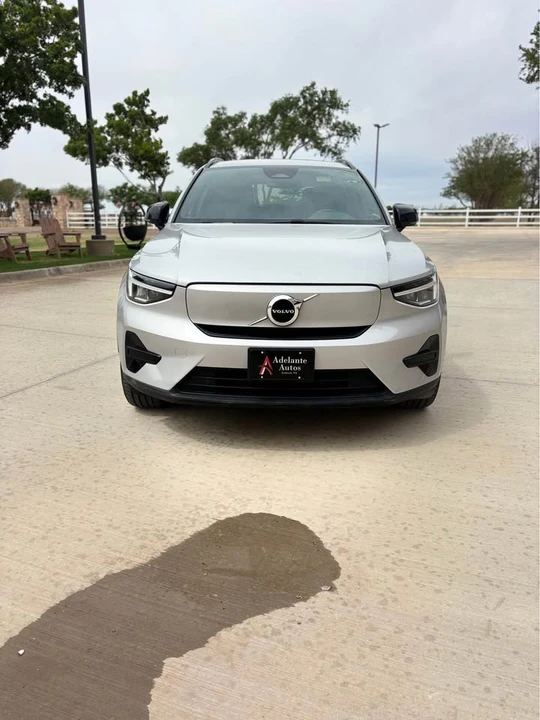 2024 Volvo XC40 - Image 2 of 12