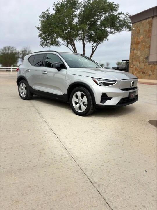 2024 Volvo XC40 - Image 3 of 12