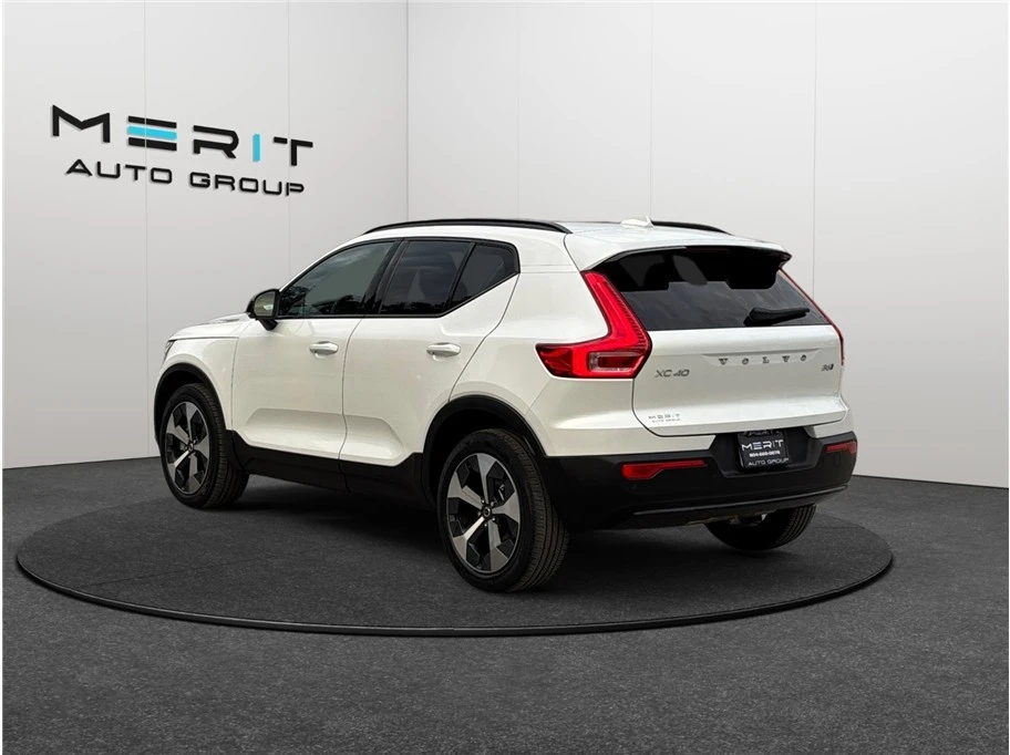 2024 Volvo XC40 - Image 7 of 21