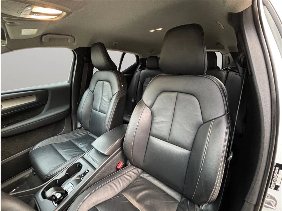 2024 Volvo XC40 - Image 18 of 21