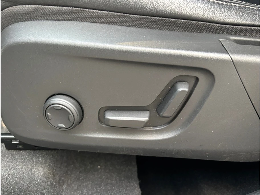 2024 Volvo XC40 - Image 19 of 21