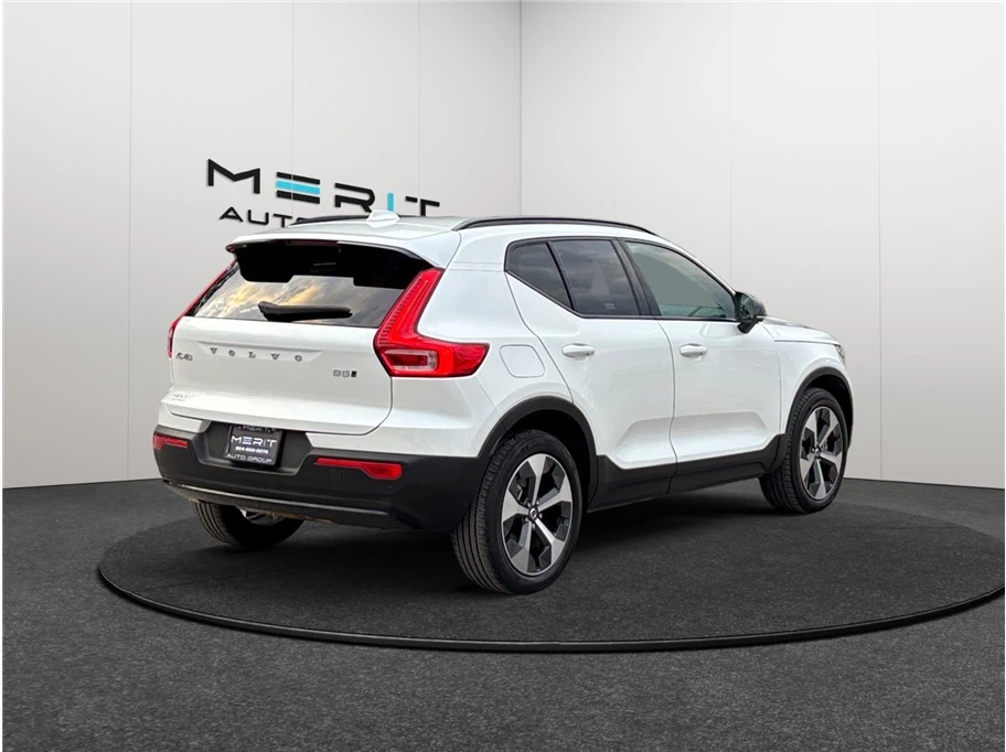 2024 Volvo XC40 - Image 9 of 21