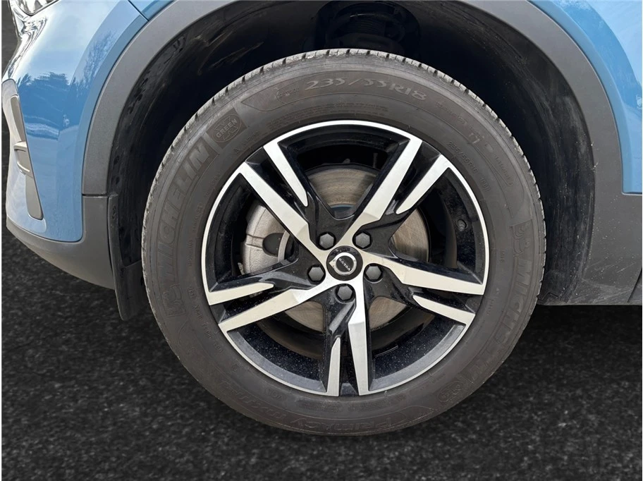 2024 Volvo XC40 - Image 12 of 21