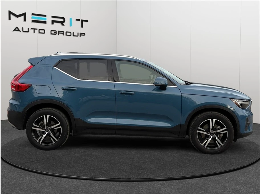 2024 Volvo XC40 - Image 9 of 21