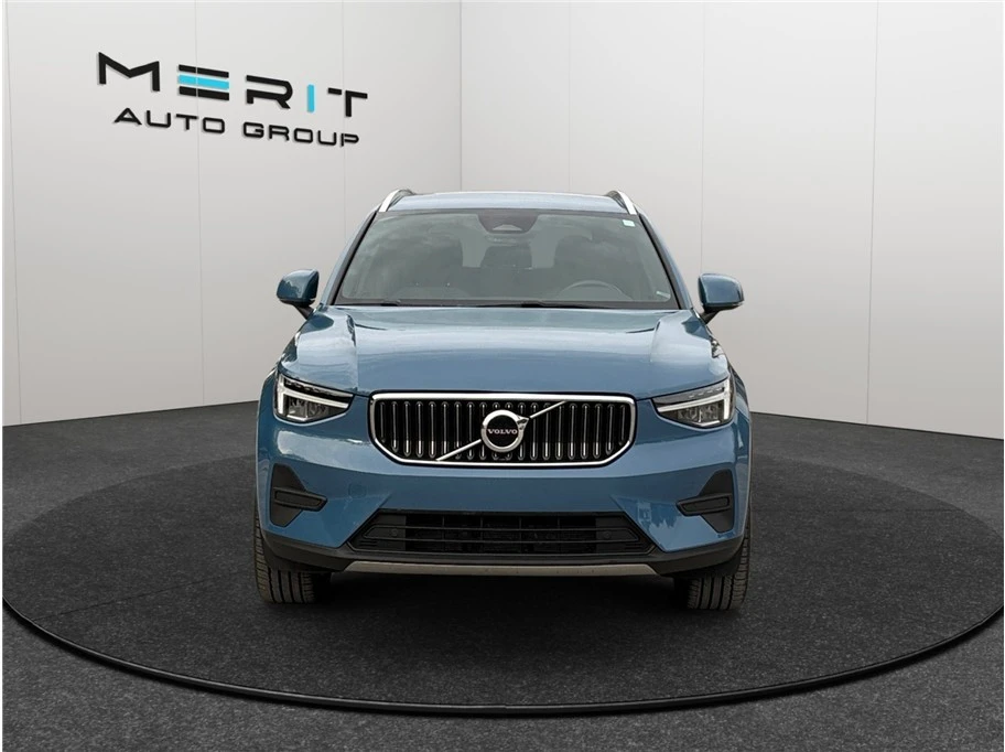 2024 Volvo XC40 - Image 2 of 21
