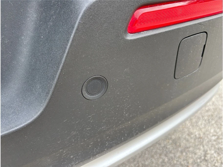 2024 Volvo XC40 - Image 14 of 21