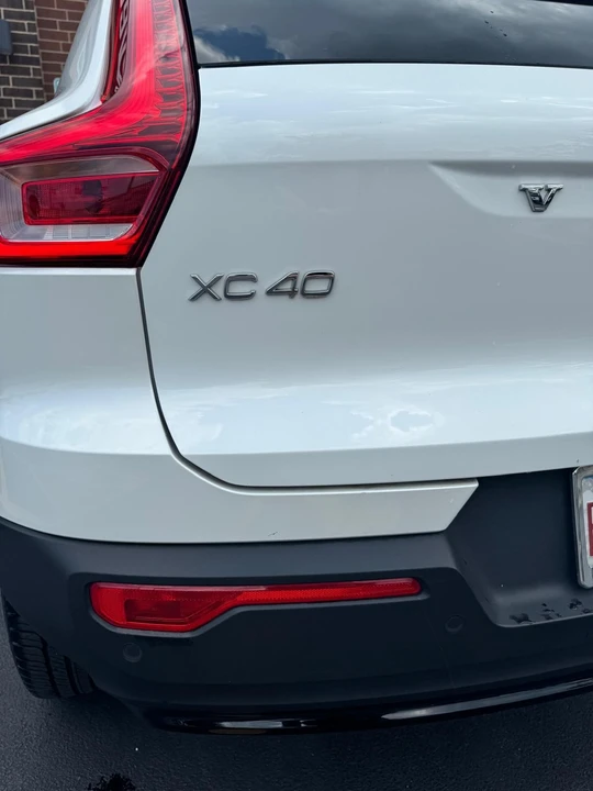 2024 Volvo XC40 - Image 19 of 20